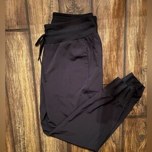 Like New CALIA by Carrie Underwood Charcoal Joggers With Pockets